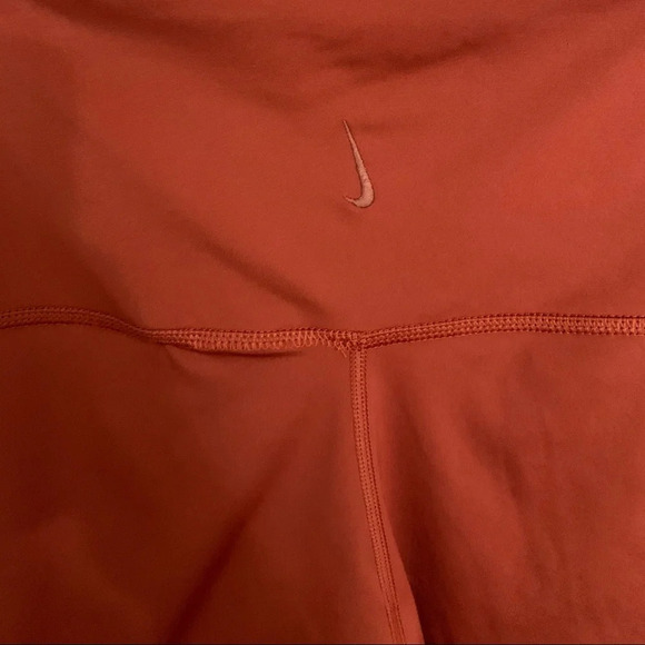 Nike Striped Leggings - Picture 5 of 7